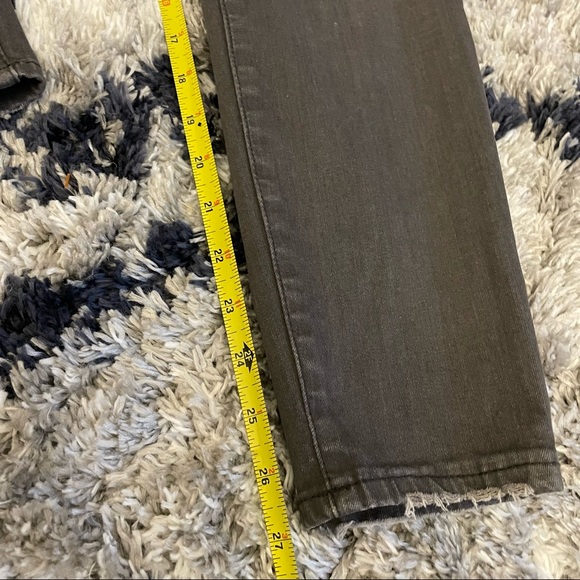 J. Crew Mid-Rise Ankle Jeans in Charcoal Gray Size 27 - Picture 9 of 9